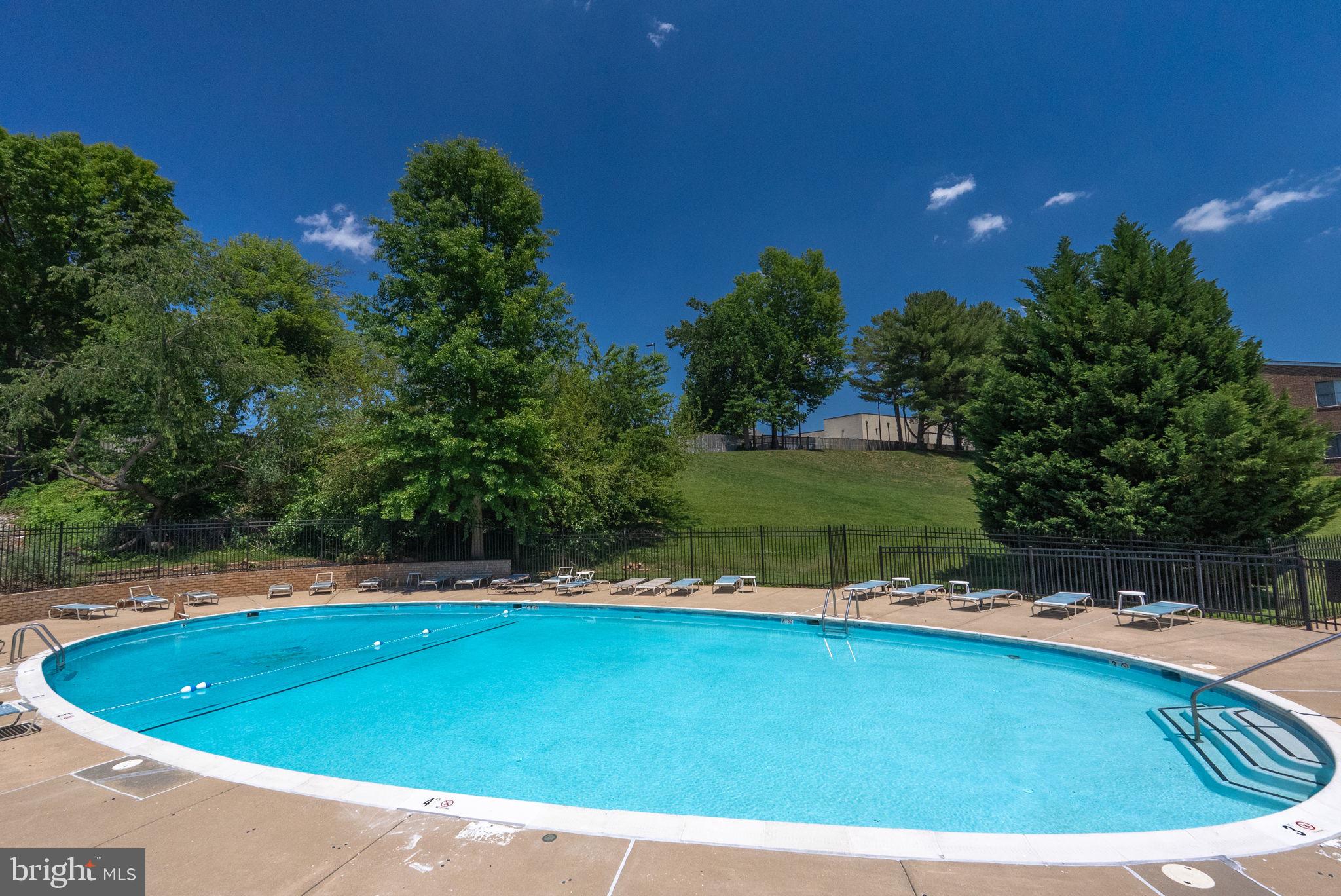 ROCKVILLE - Residential