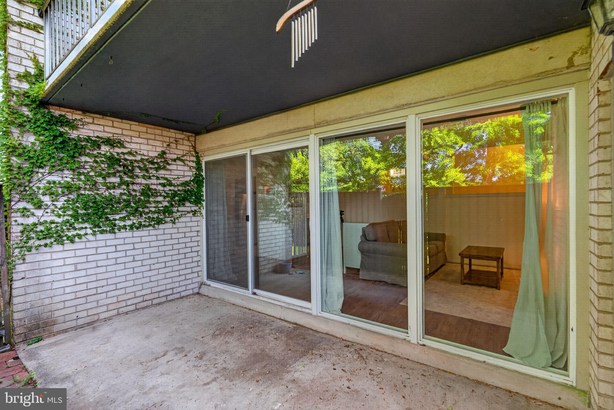 ROCKVILLE - Residential