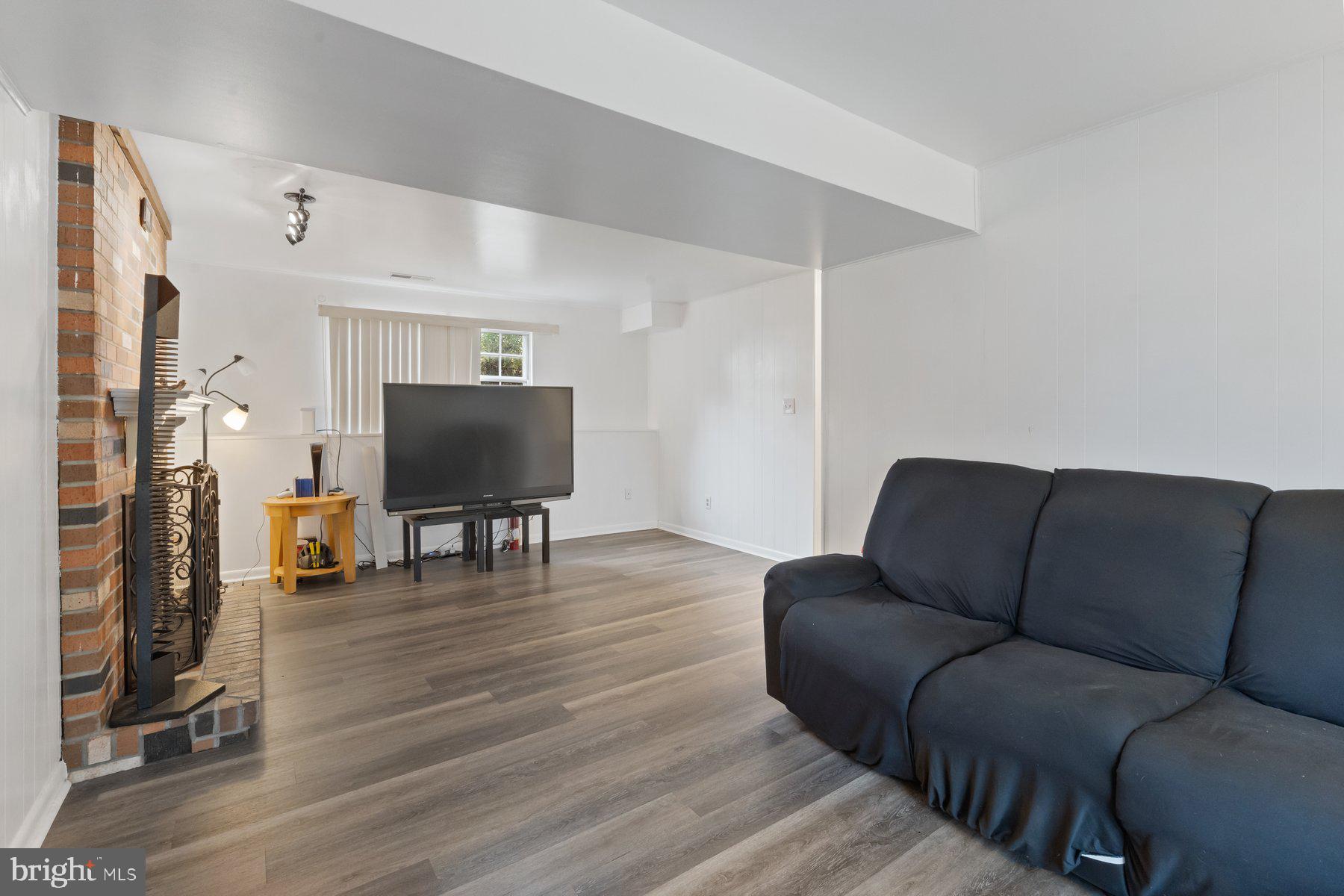 MCCORMICK WOODS - Residential