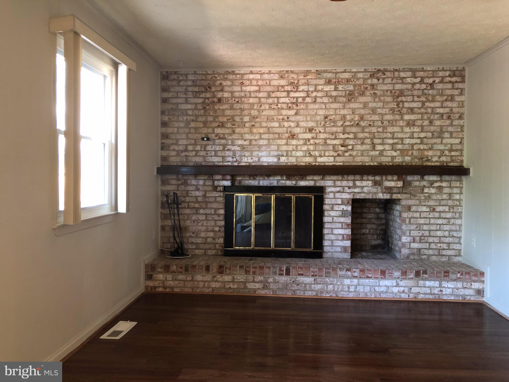 LAKEWOOD HILLS - Residential