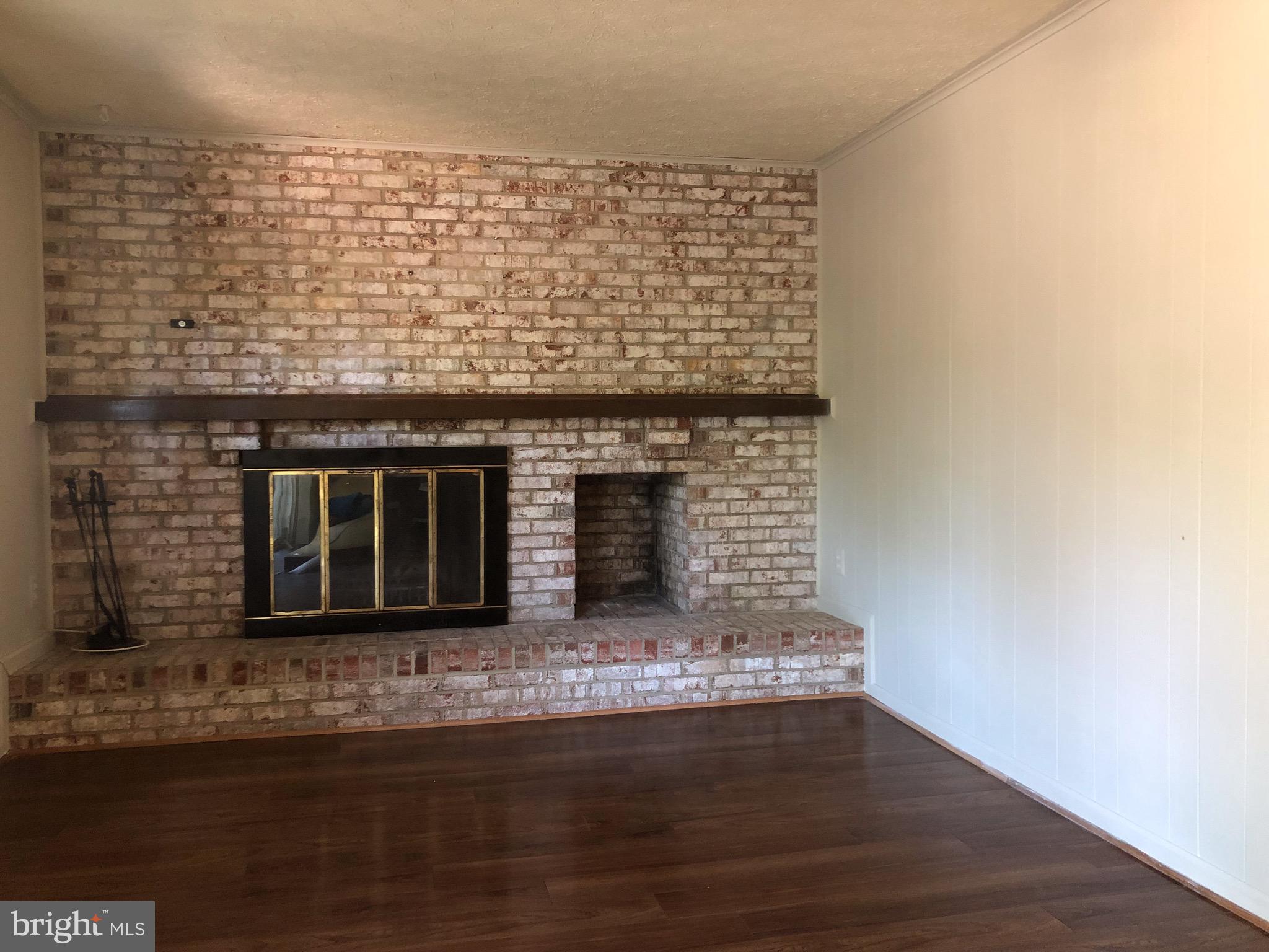 LAKEWOOD HILLS - Residential