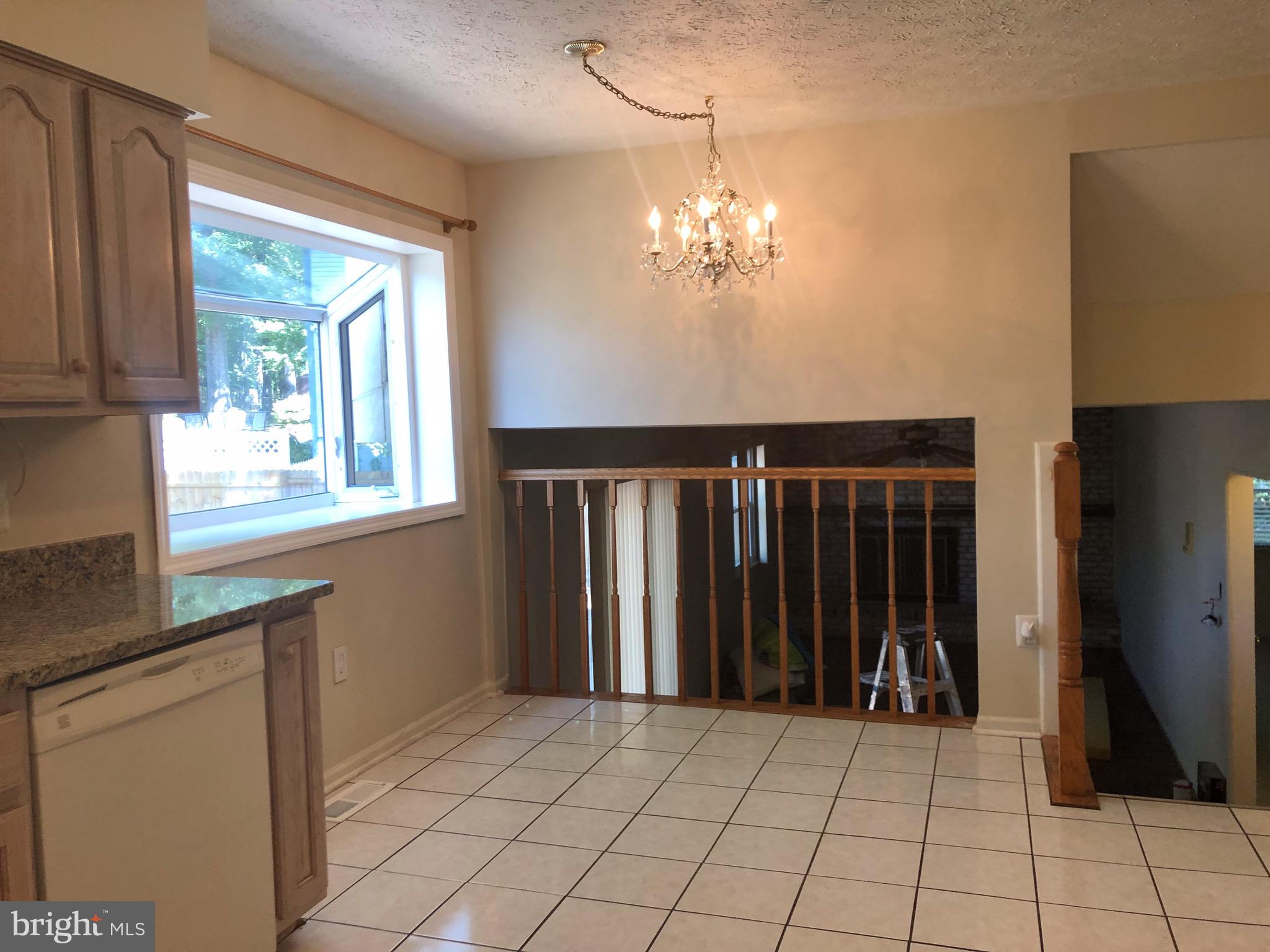 LAKEWOOD HILLS - Residential