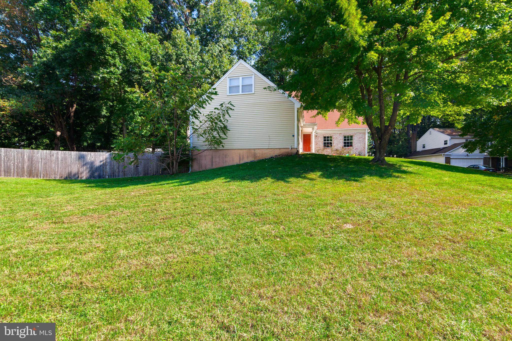 LAKEWOOD HILLS - Residential