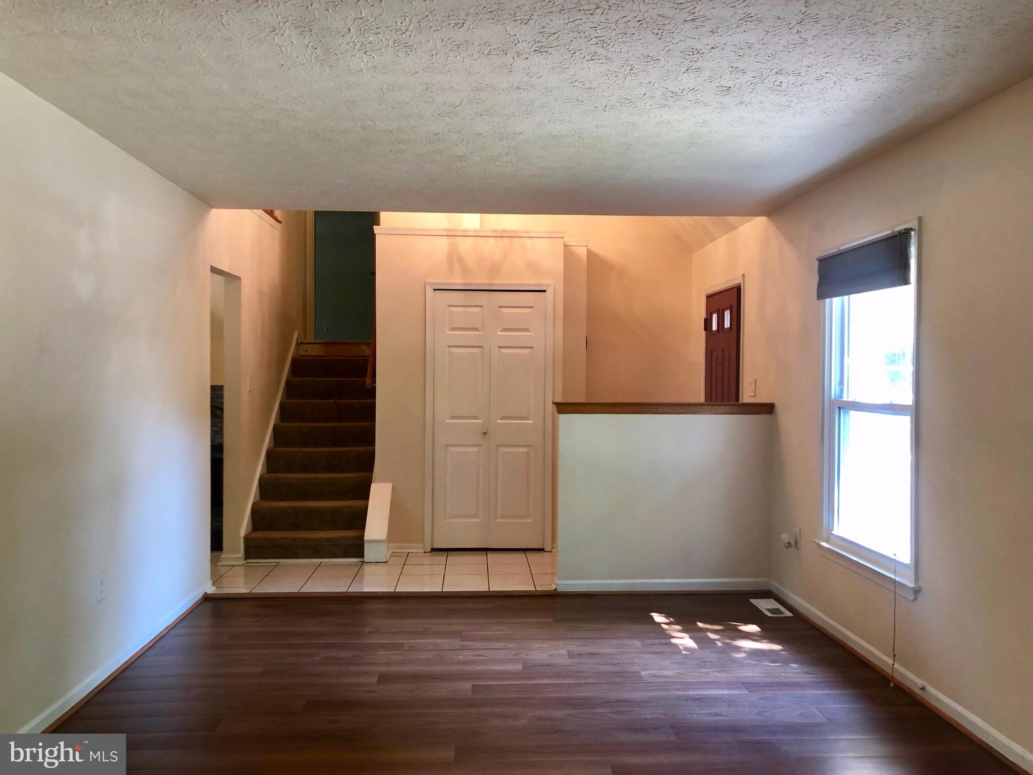 LAKEWOOD HILLS - Residential