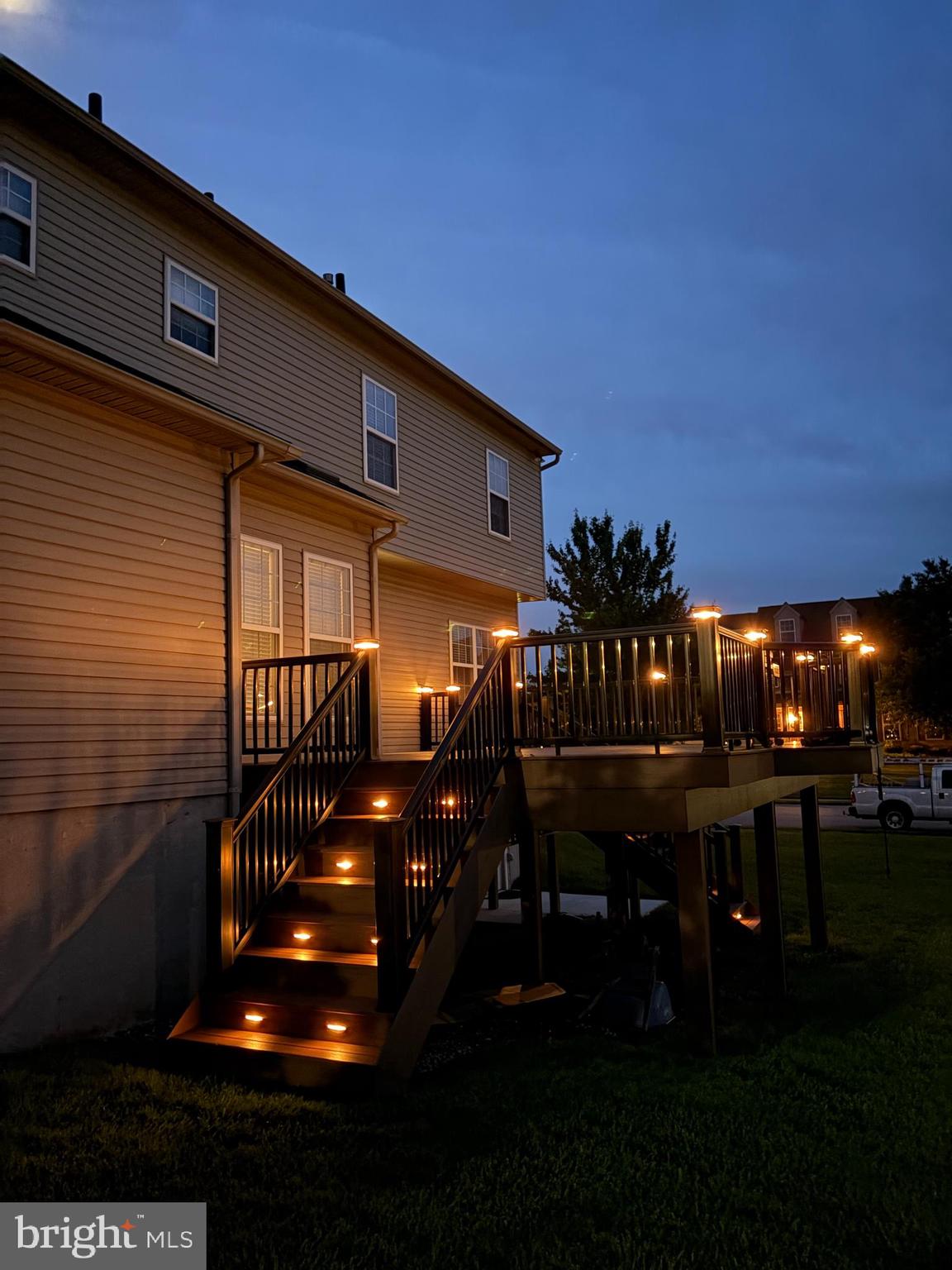 LOCHWOOD ESTATES - Residential