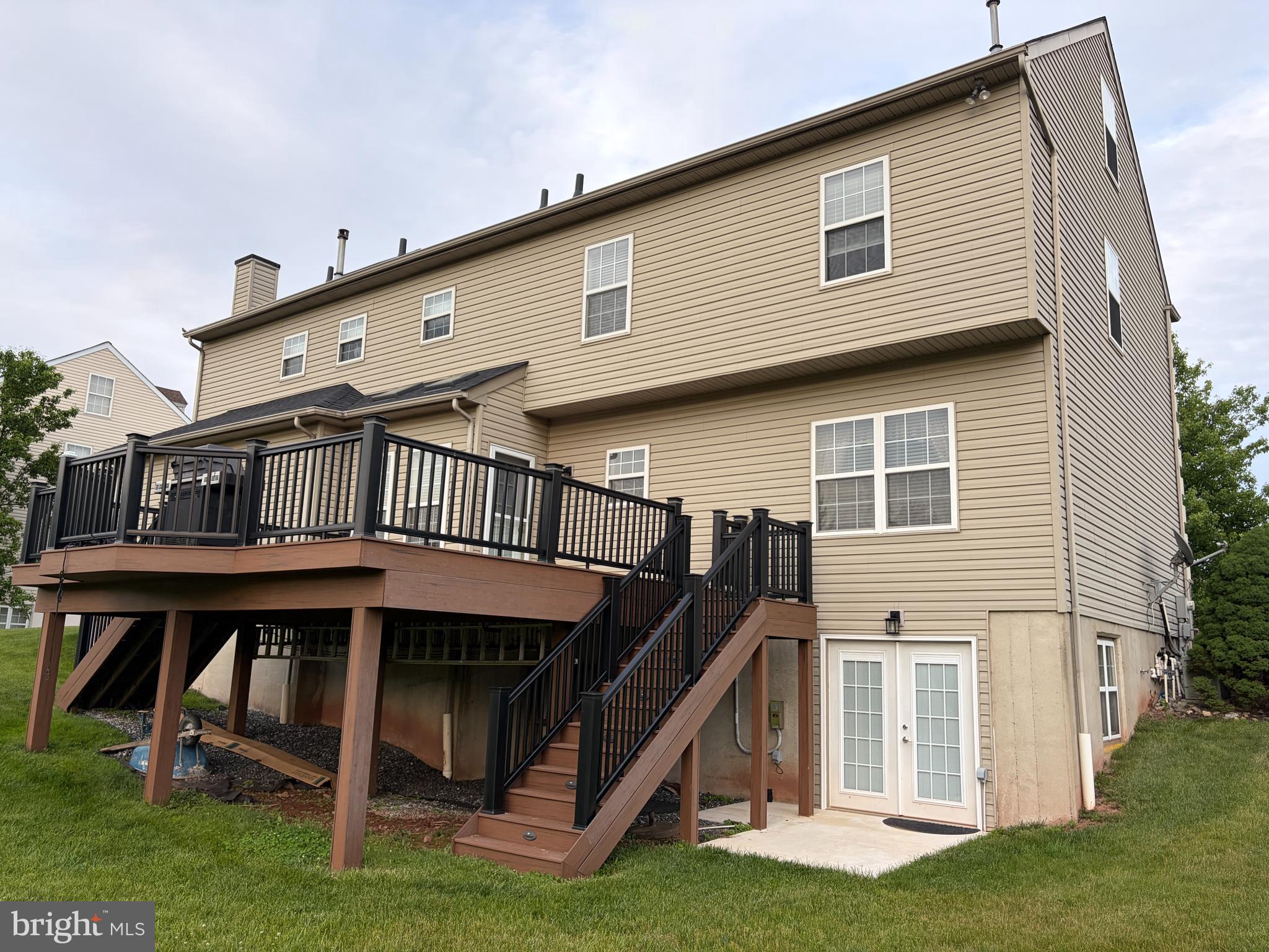 2051 LOCKERBIE ROAD