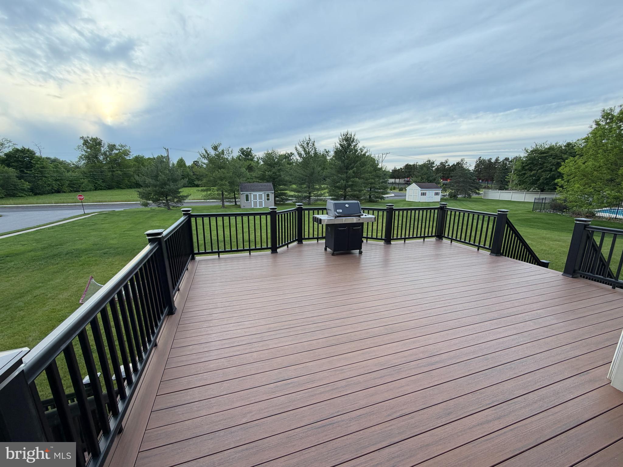 LOCHWOOD ESTATES - Residential