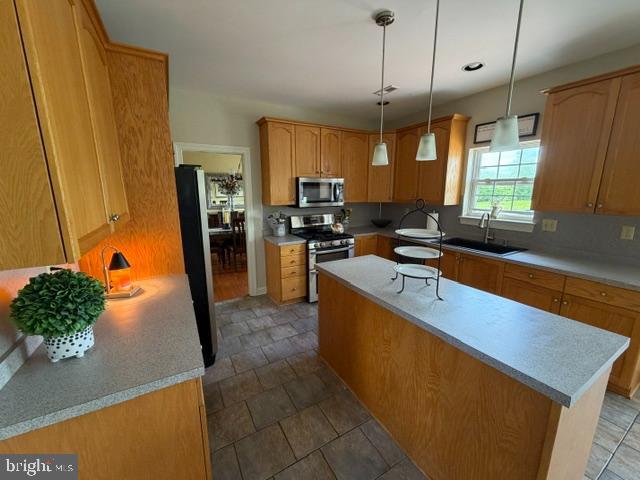 LOCHWOOD ESTATES - Residential