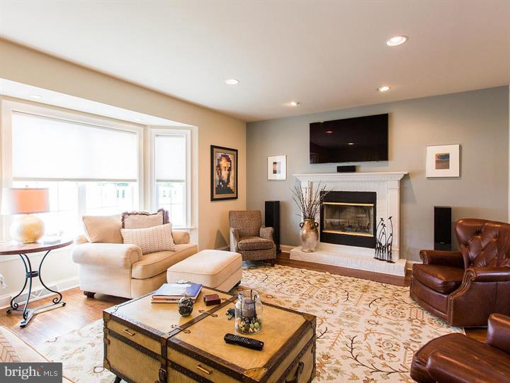 SUNSET RIDGE - Residential