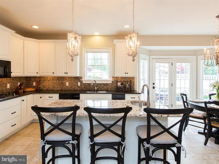 SUNSET RIDGE - Residential