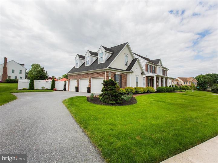 SUNSET RIDGE - Residential