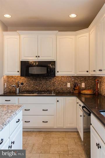 SUNSET RIDGE - Residential