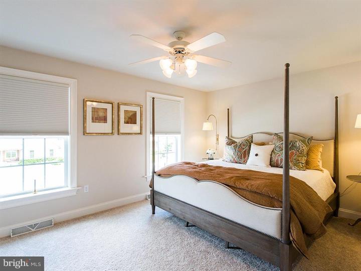 SUNSET RIDGE - Residential