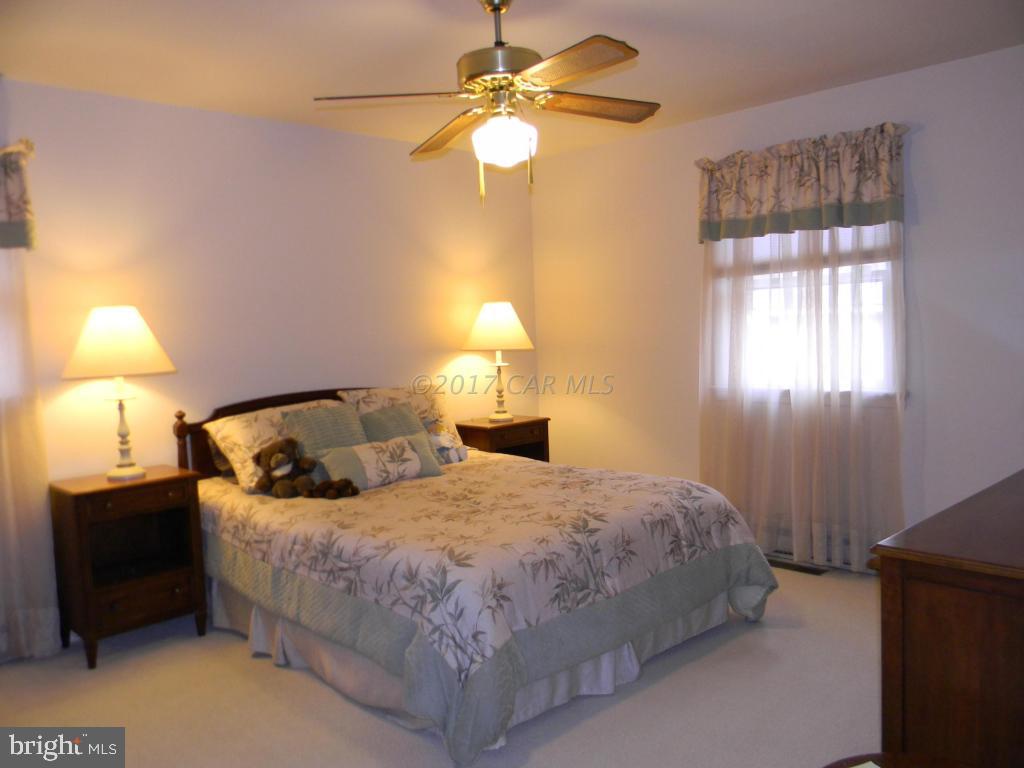 SHERWOOD MANOR - Residential