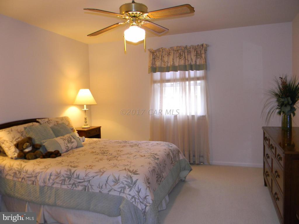 SHERWOOD MANOR - Residential