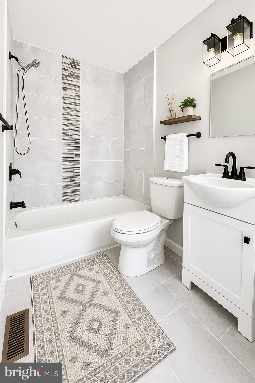 MIDTOWN EDMONDSON - Residential