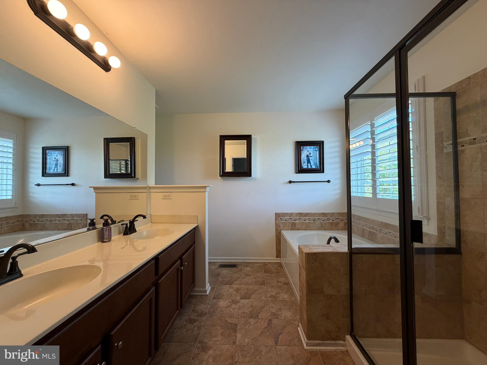 CROSSLAND AT CANAL - Residential