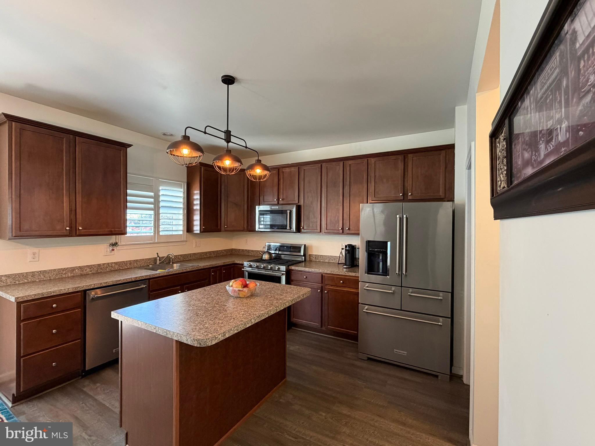 CROSSLAND AT CANAL - Residential