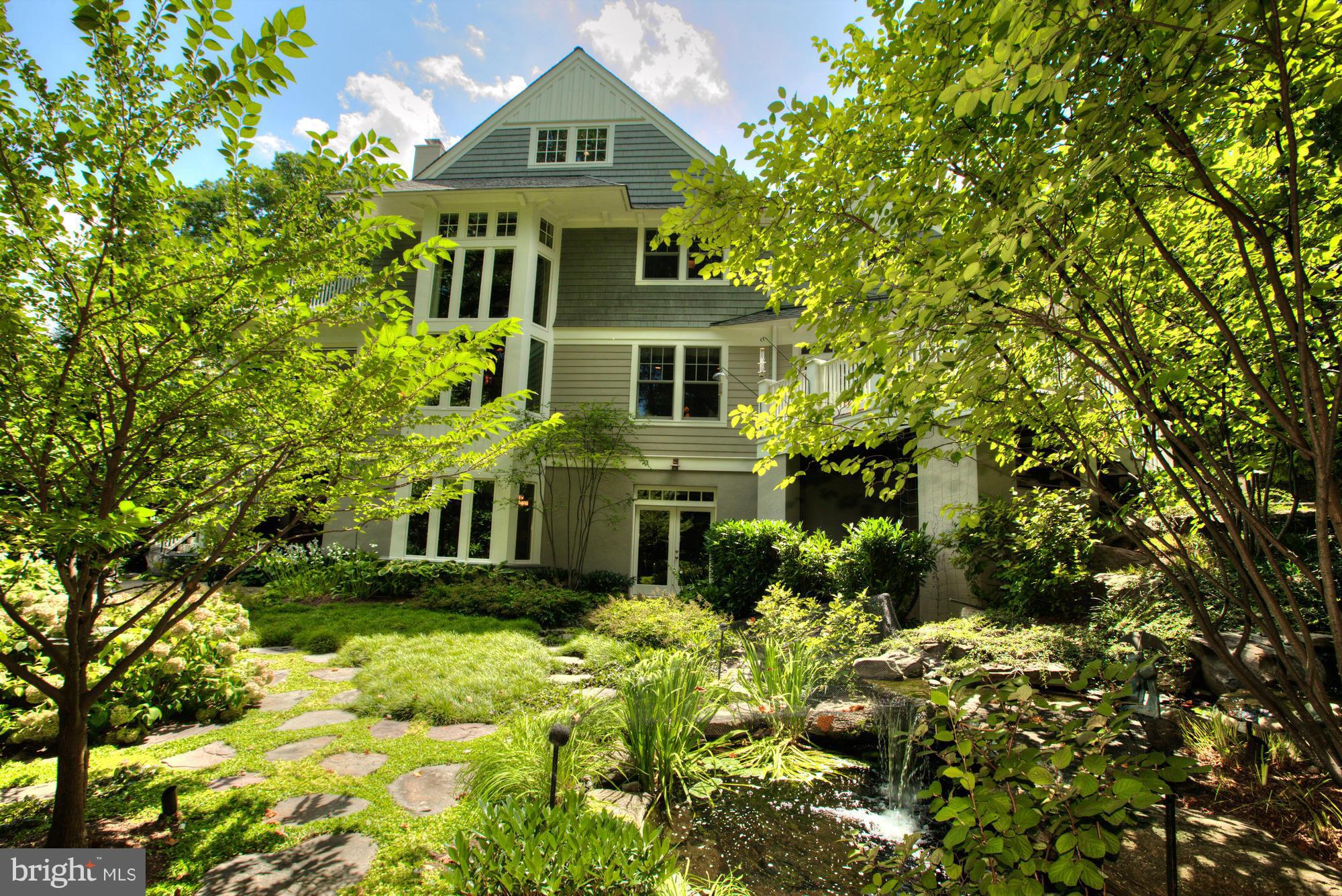 COUNTRY CLUB HILLS - Residential