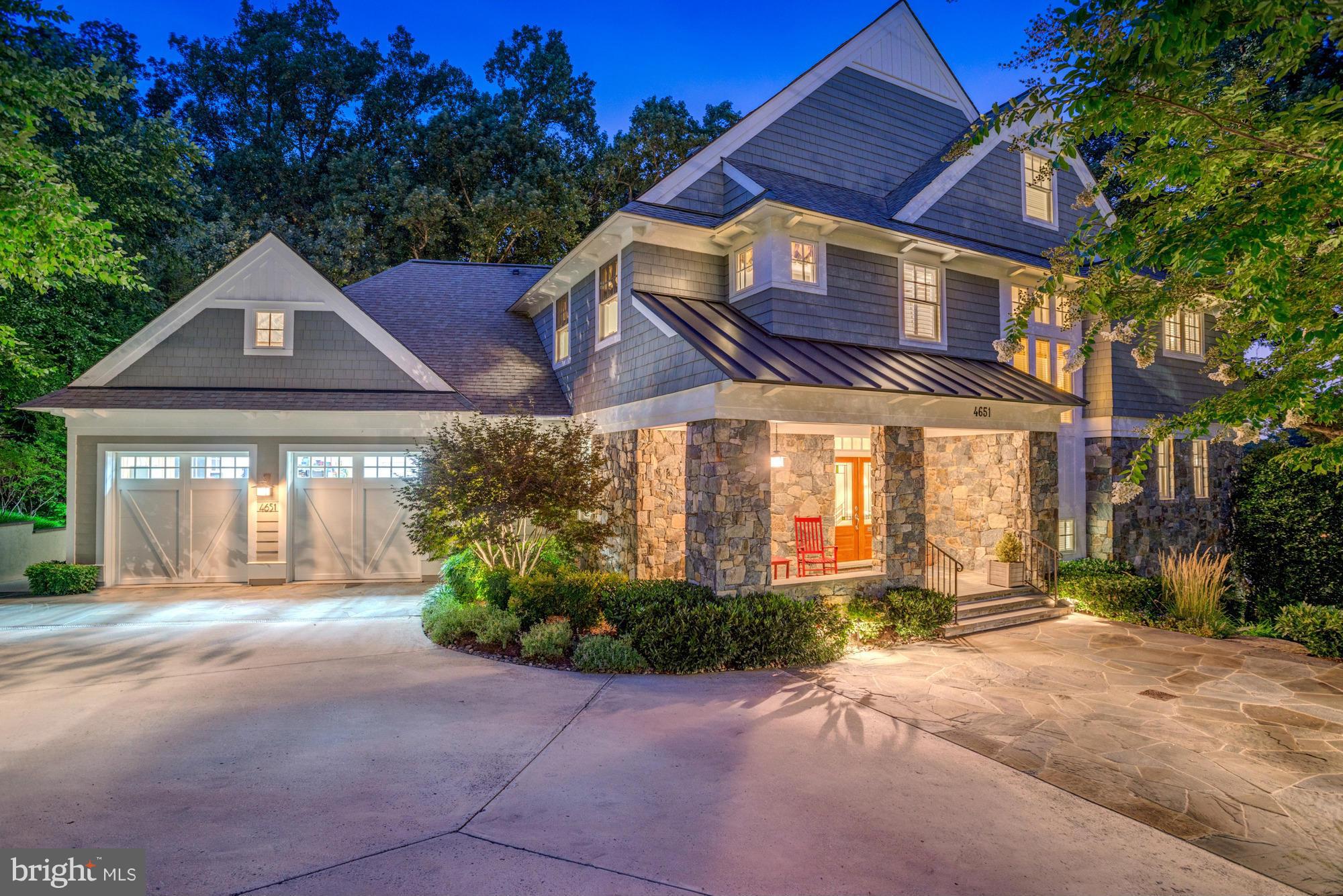 COUNTRY CLUB HILLS - Residential