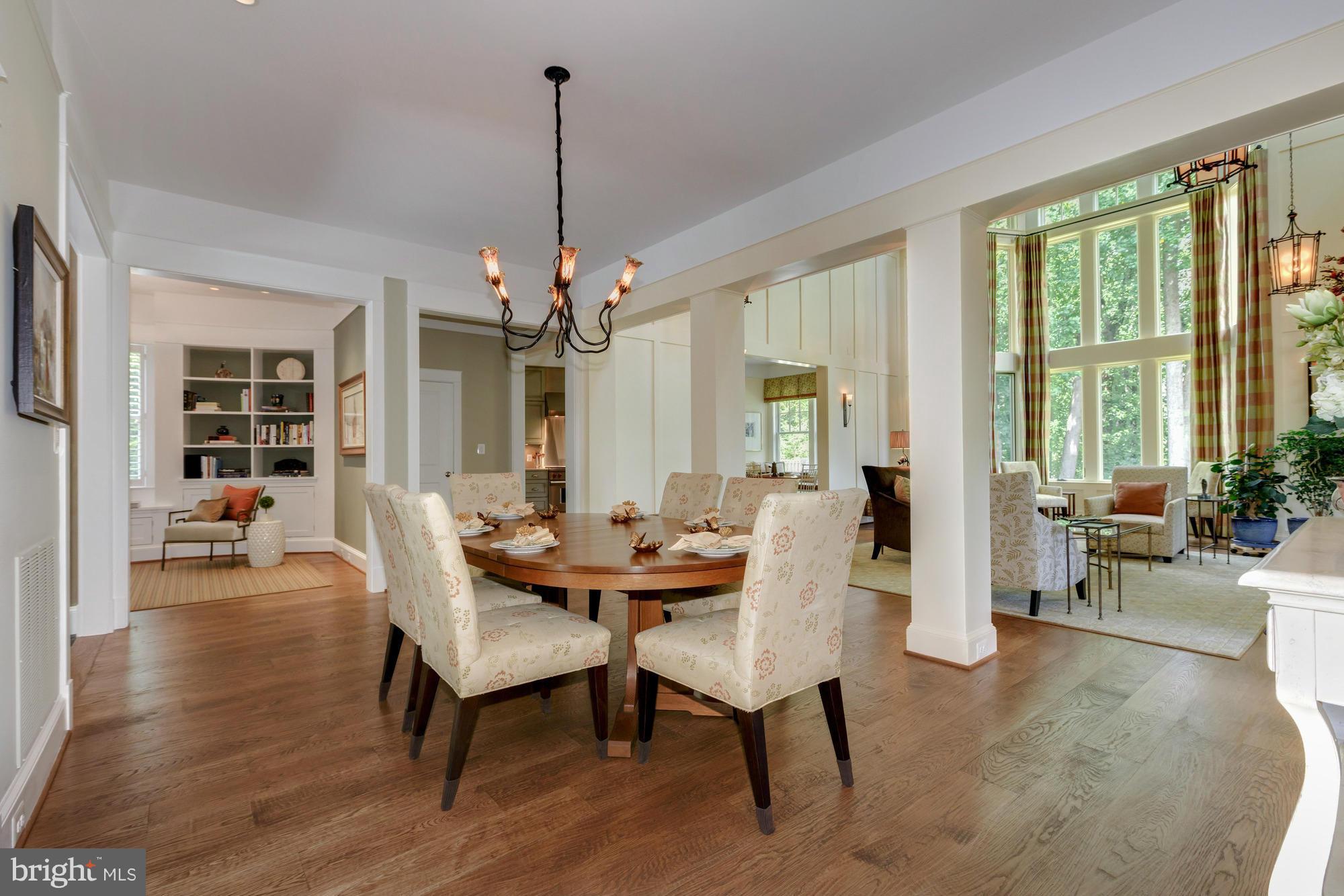 COUNTRY CLUB HILLS - Residential