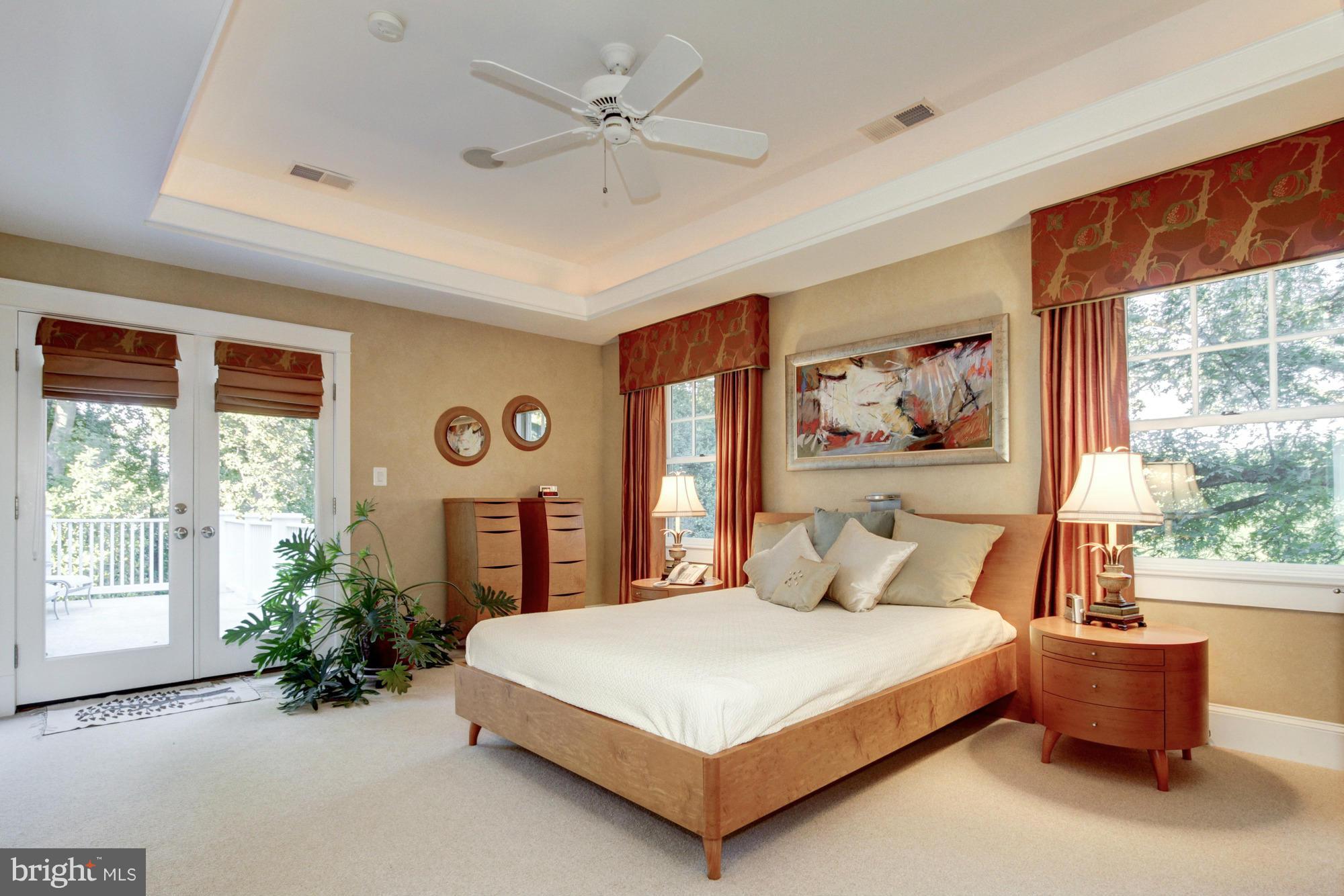 COUNTRY CLUB HILLS - Residential