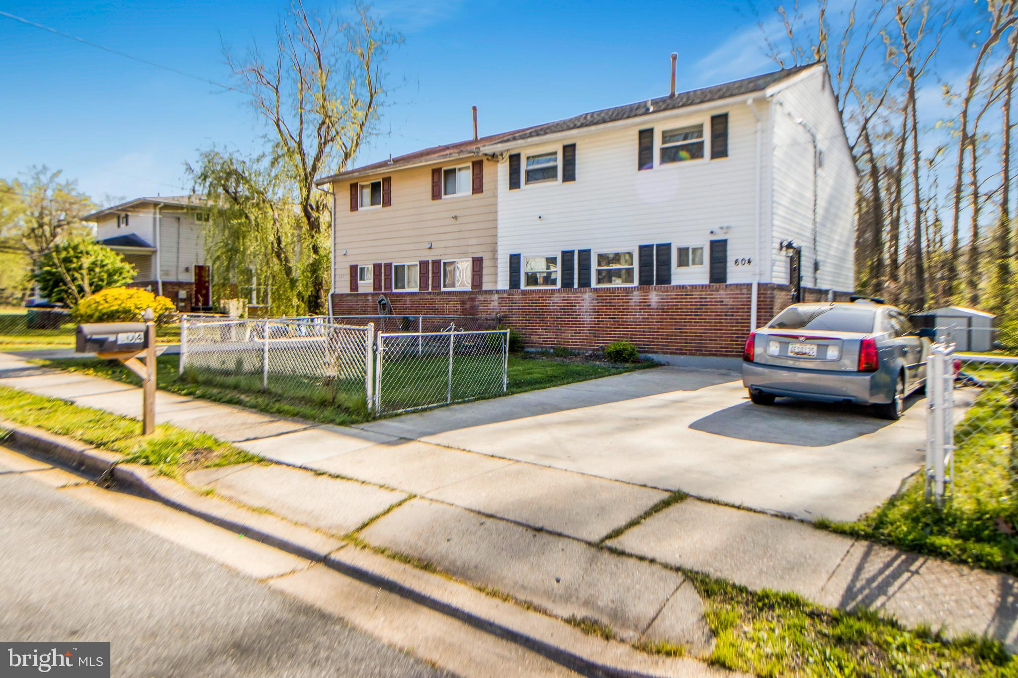 HOLLY PARK - Residential