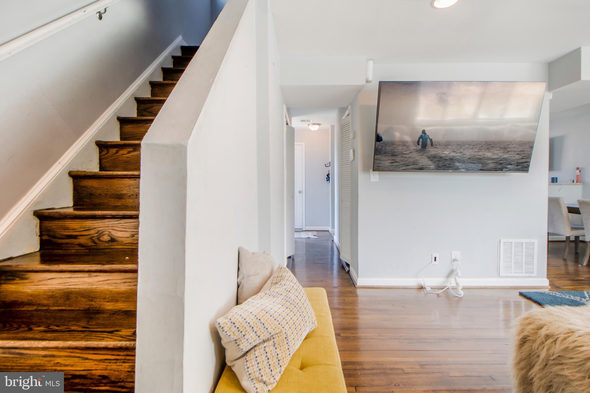 HOLLY PARK - Residential