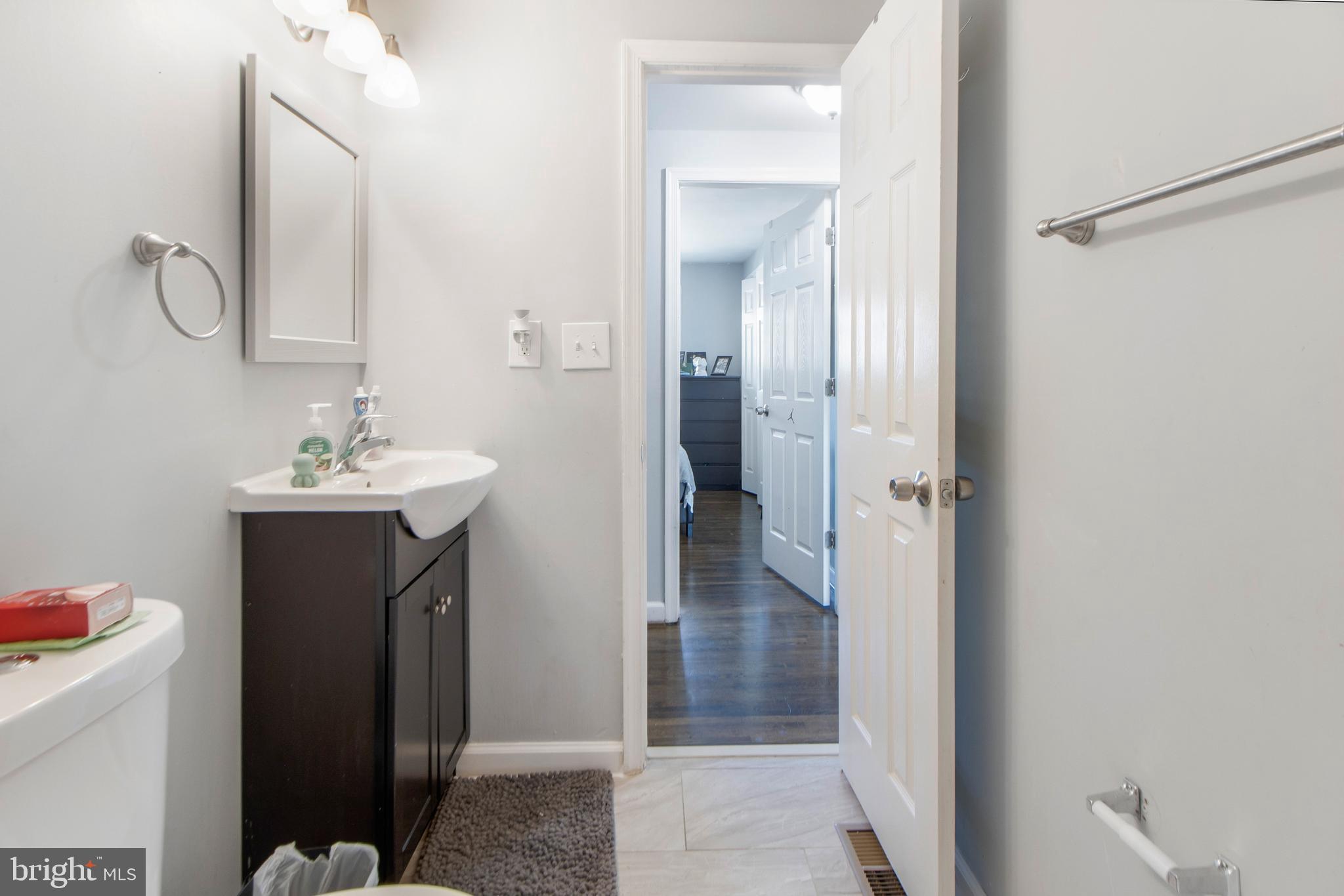 HOLLY PARK - Residential