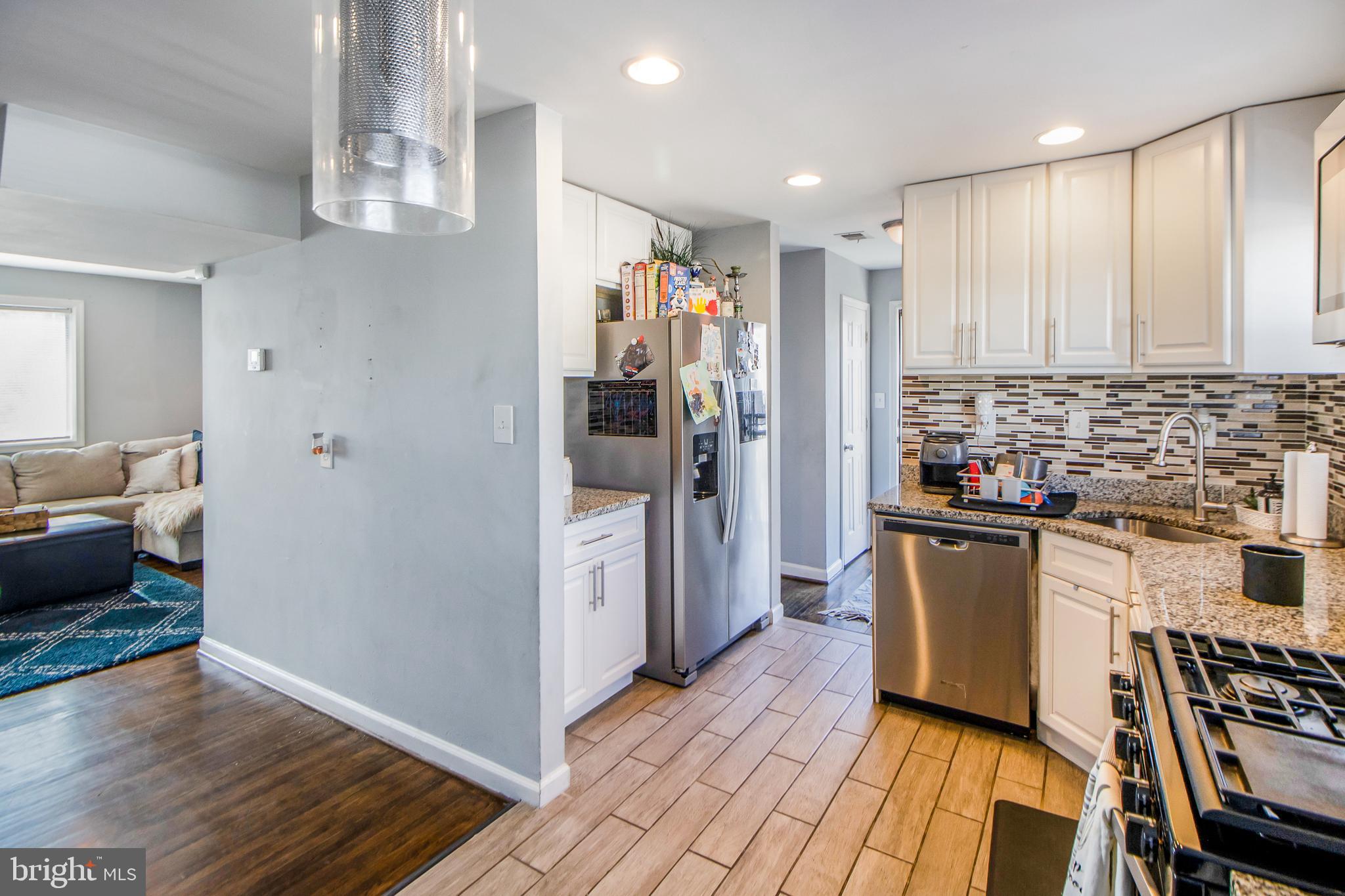 HOLLY PARK - Residential