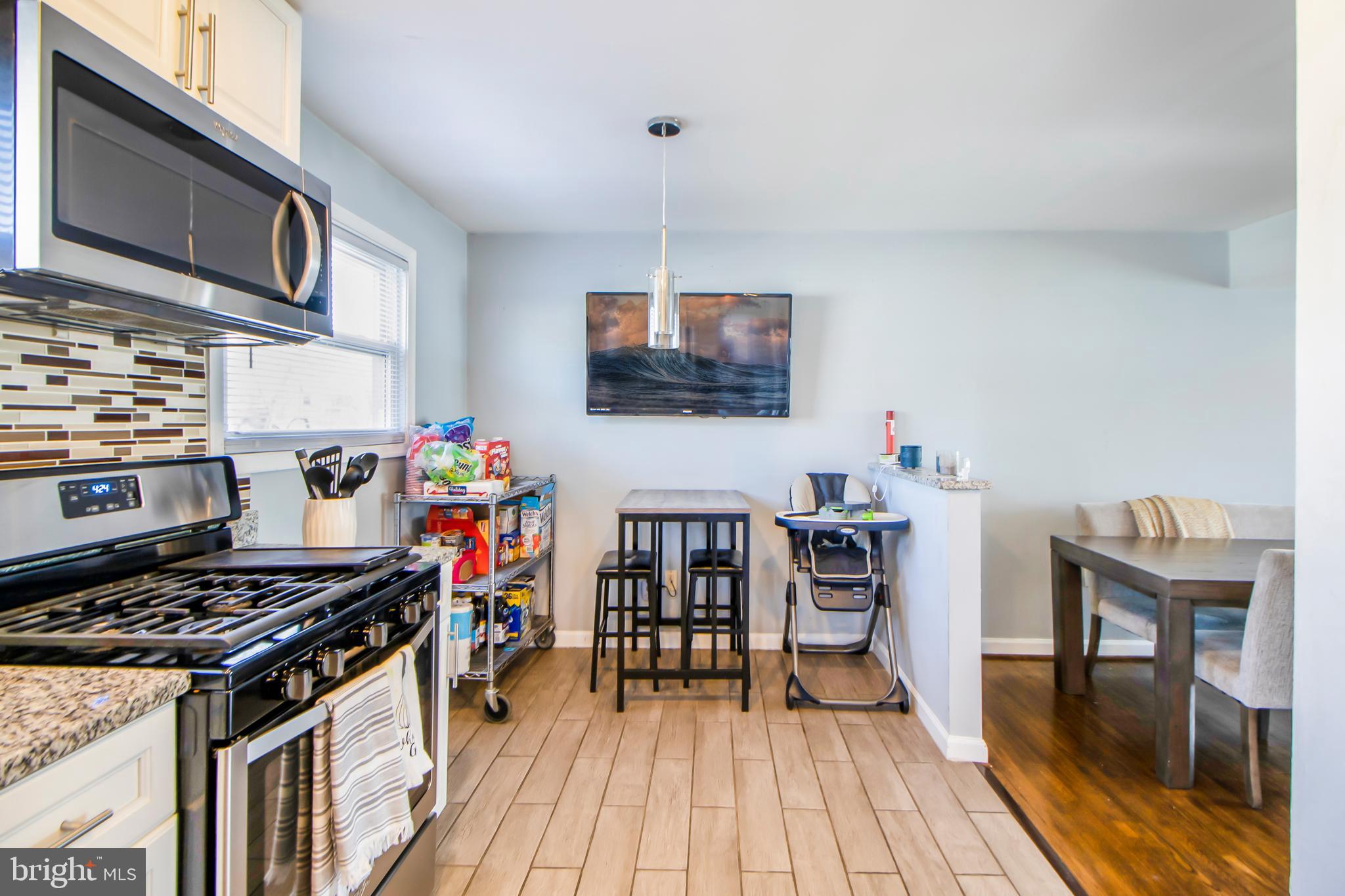 HOLLY PARK - Residential