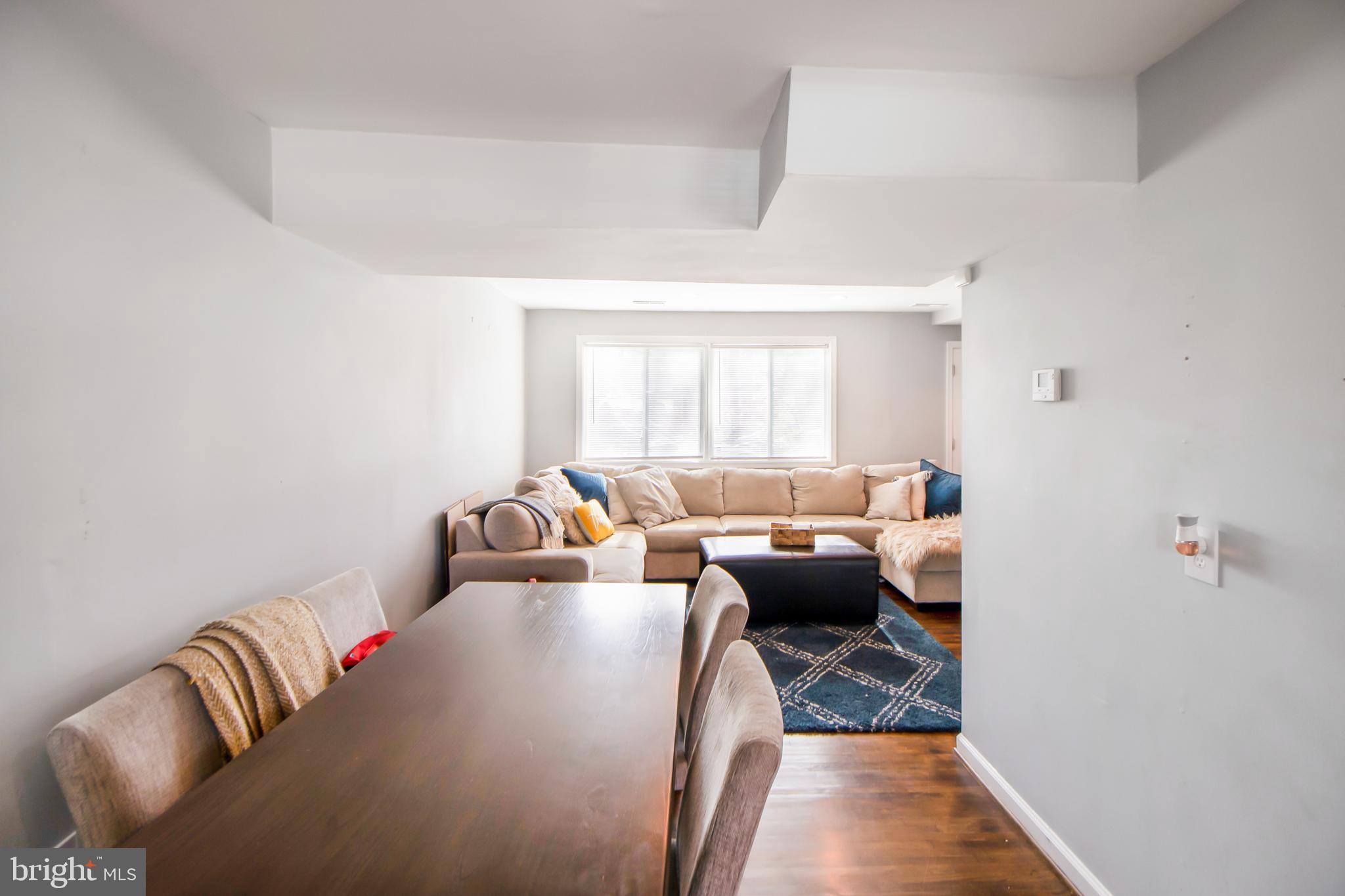 HOLLY PARK - Residential