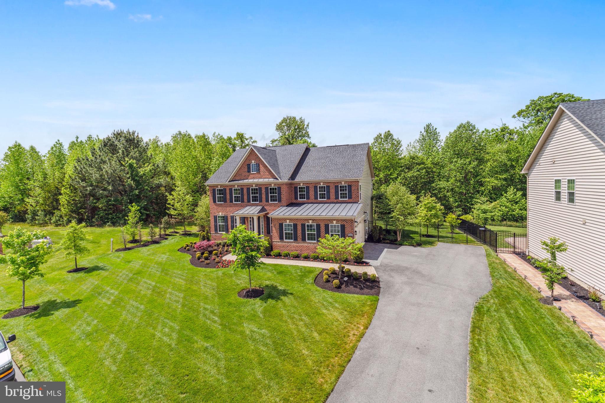 803 REXFORD WAY