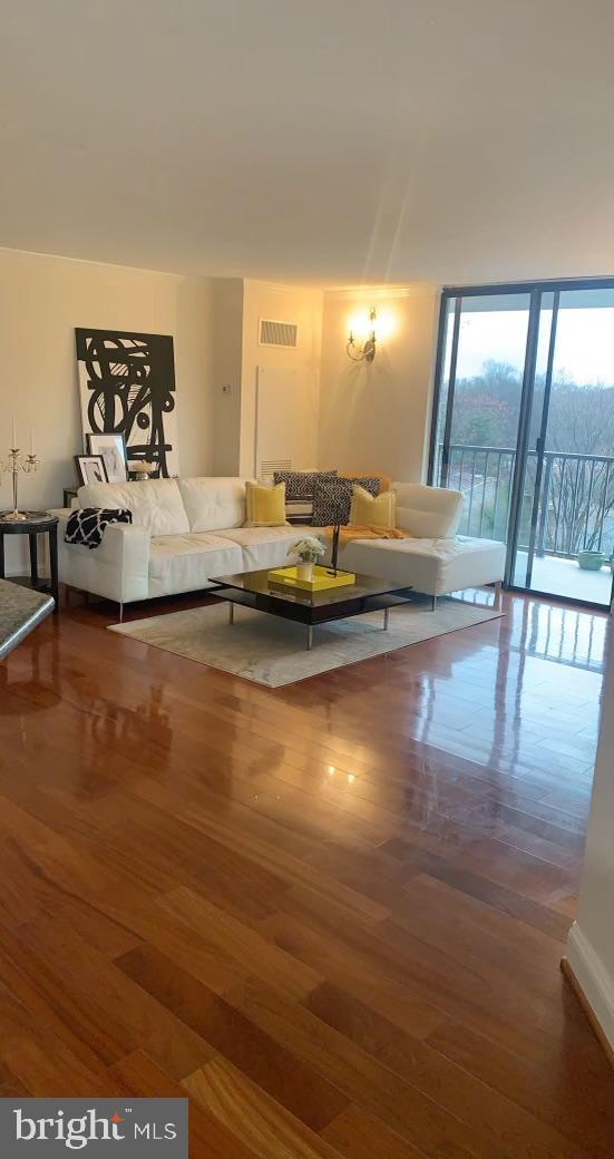 WESTLAKE PARK - Residential