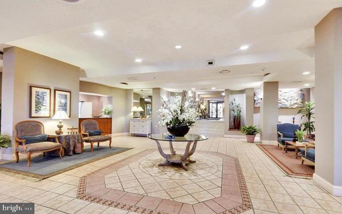 WESTLAKE PARK - Residential