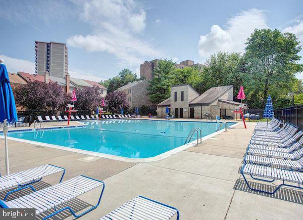 WESTLAKE PARK - Residential