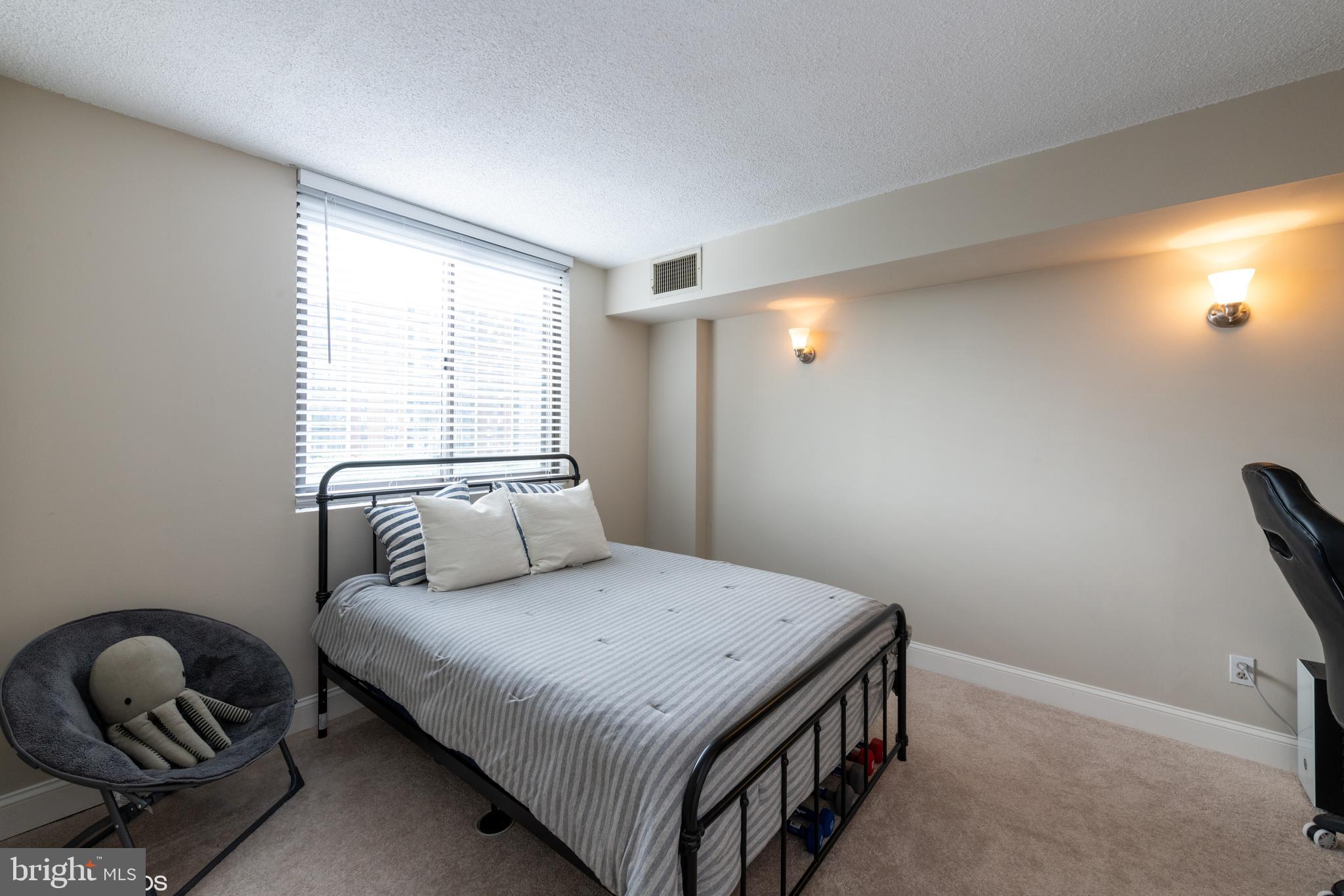 WESTLAKE PARK - Residential