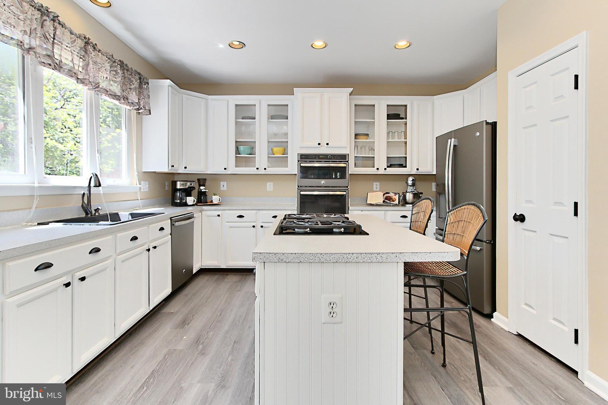 CENTRE RIDGE - Residential