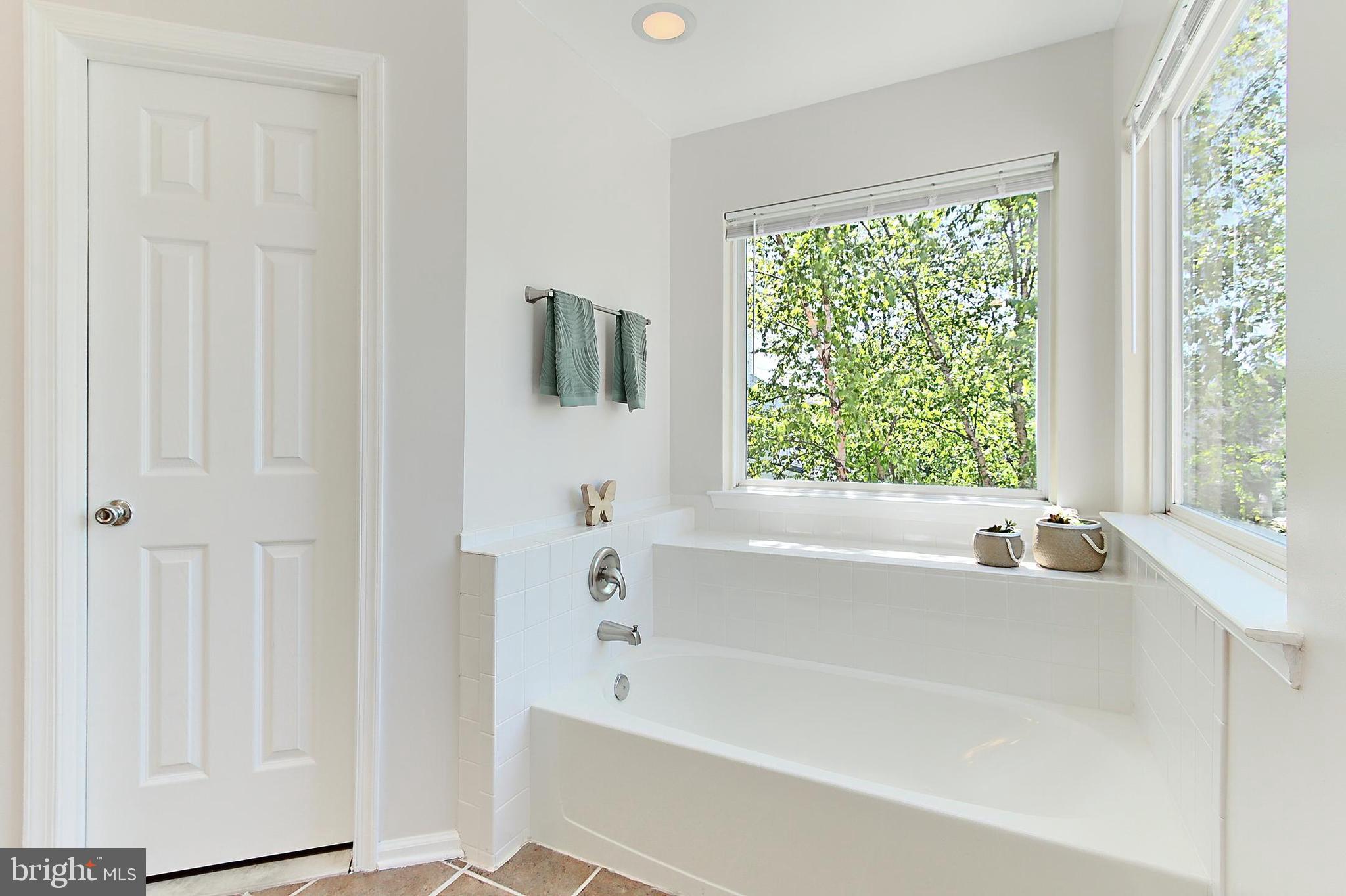 CENTRE RIDGE - Residential