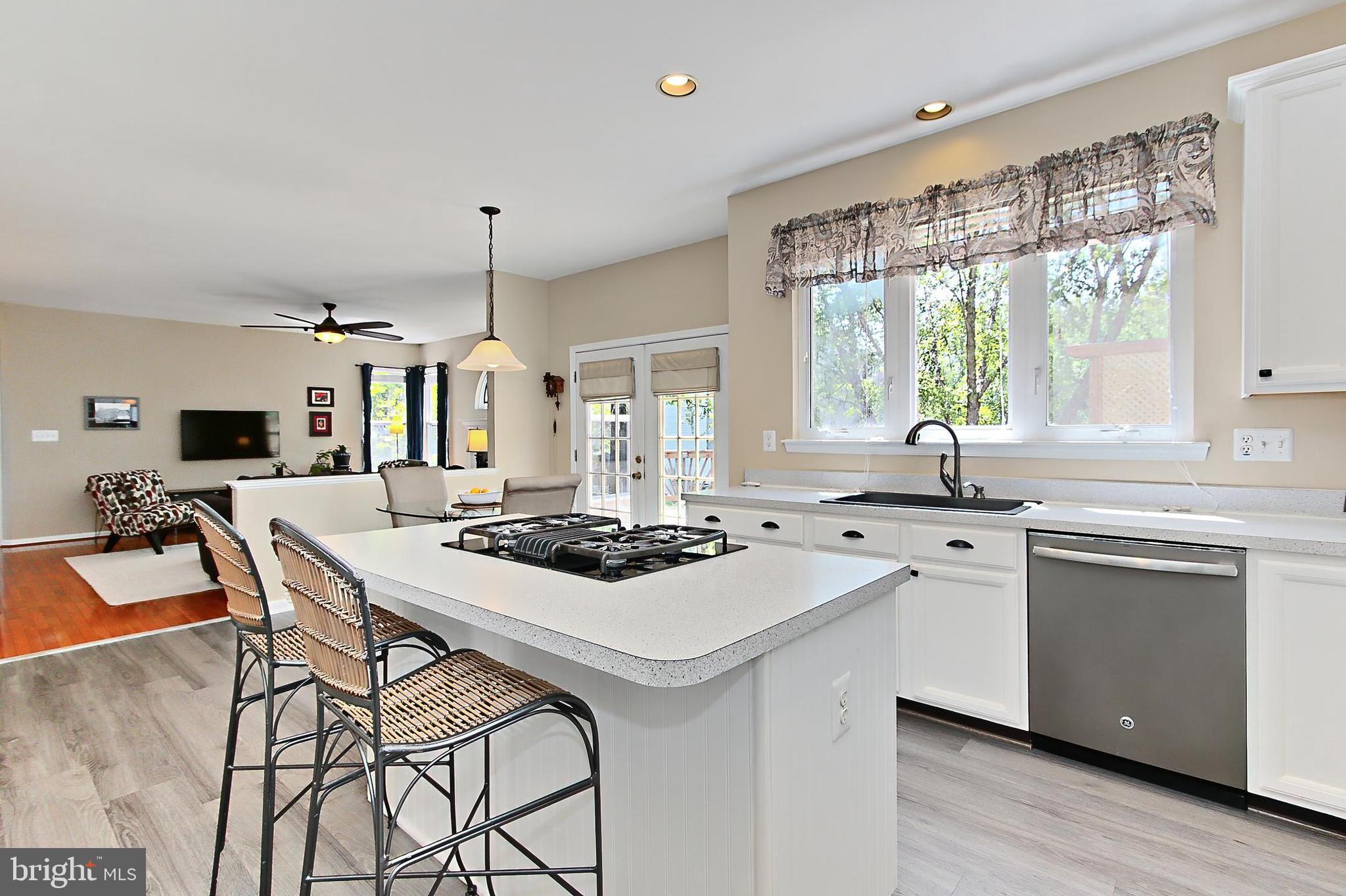 CENTRE RIDGE - Residential