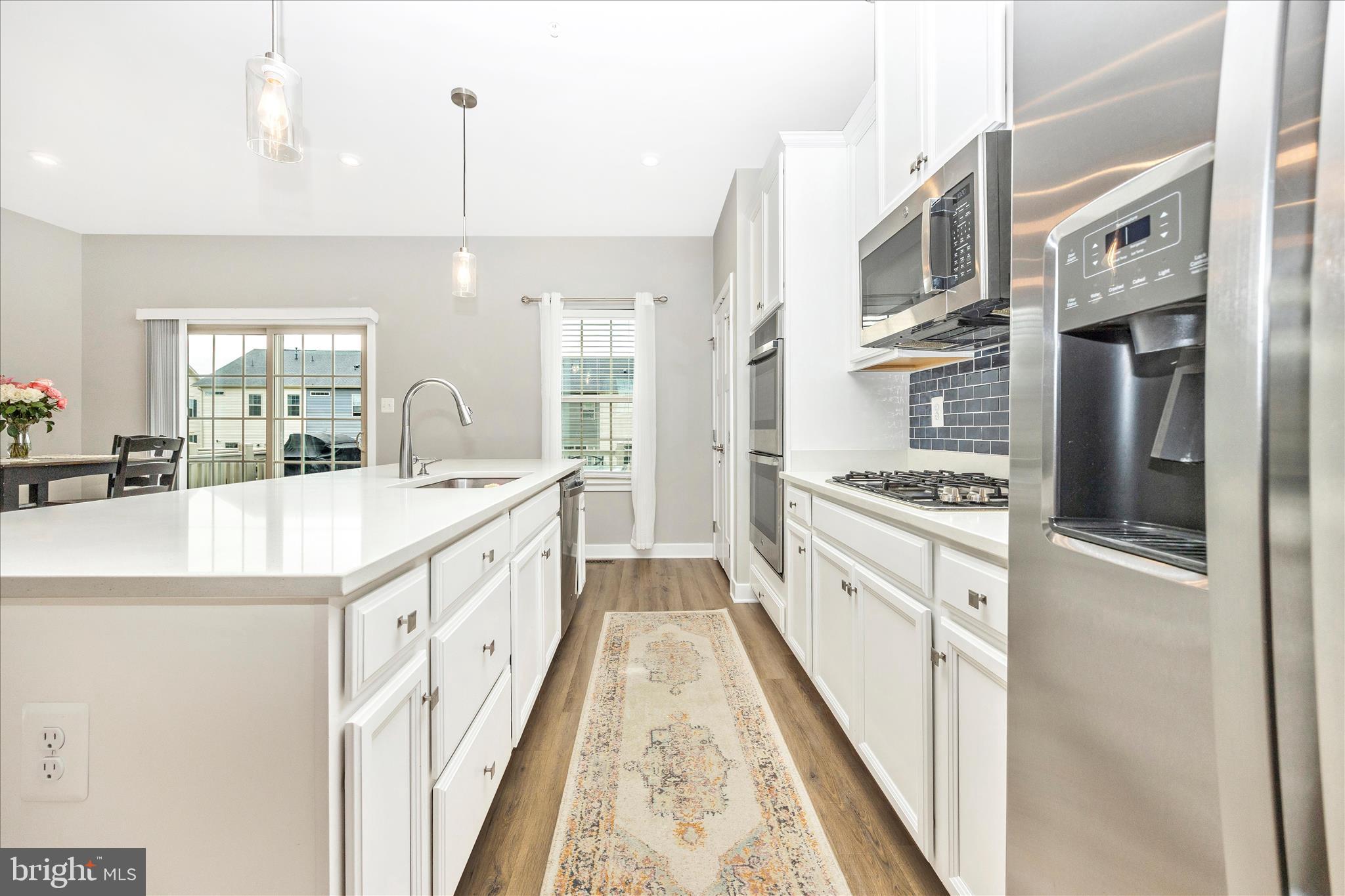 LAKE LINGANORE - Residential