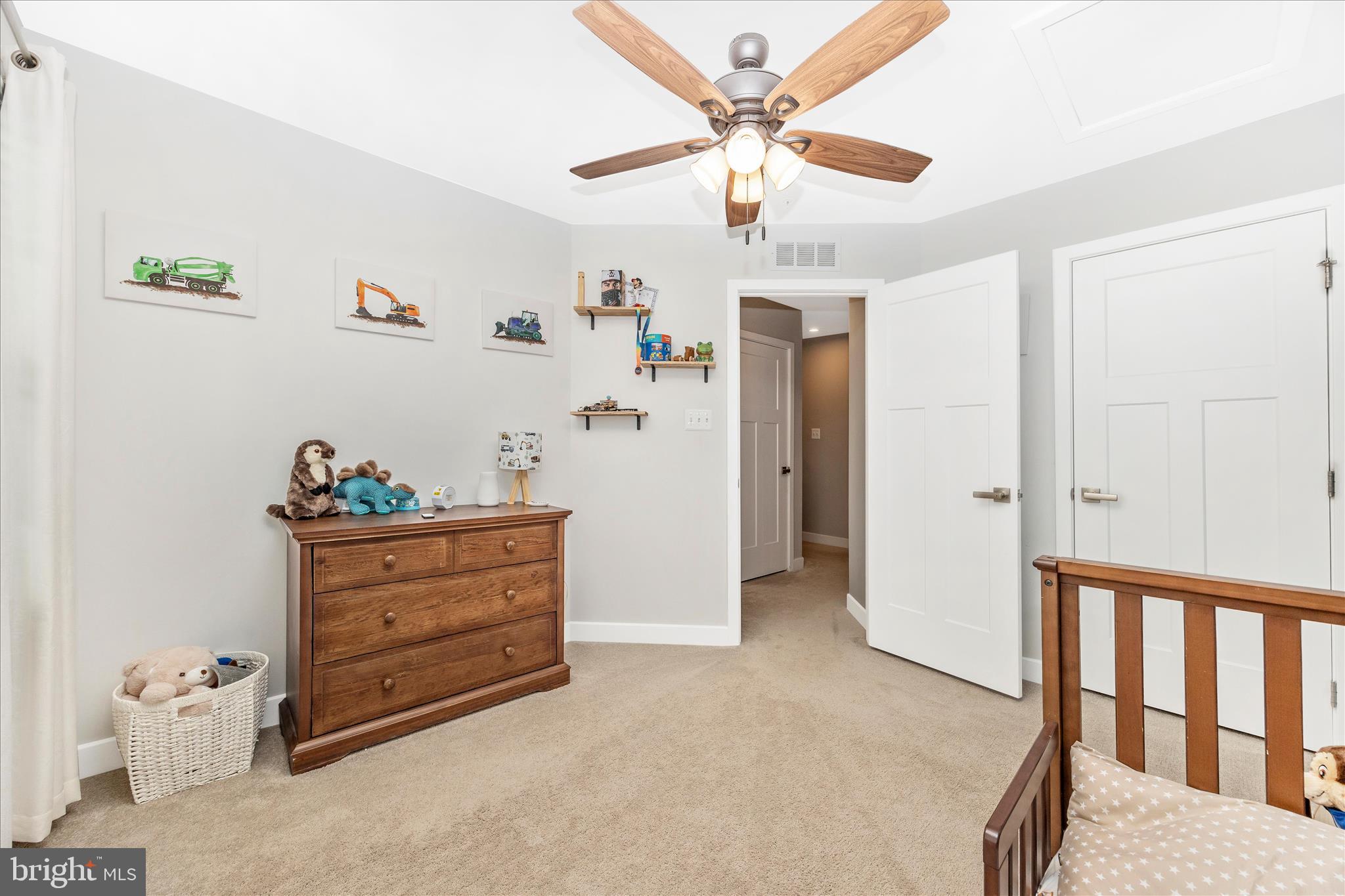 LAKE LINGANORE - Residential