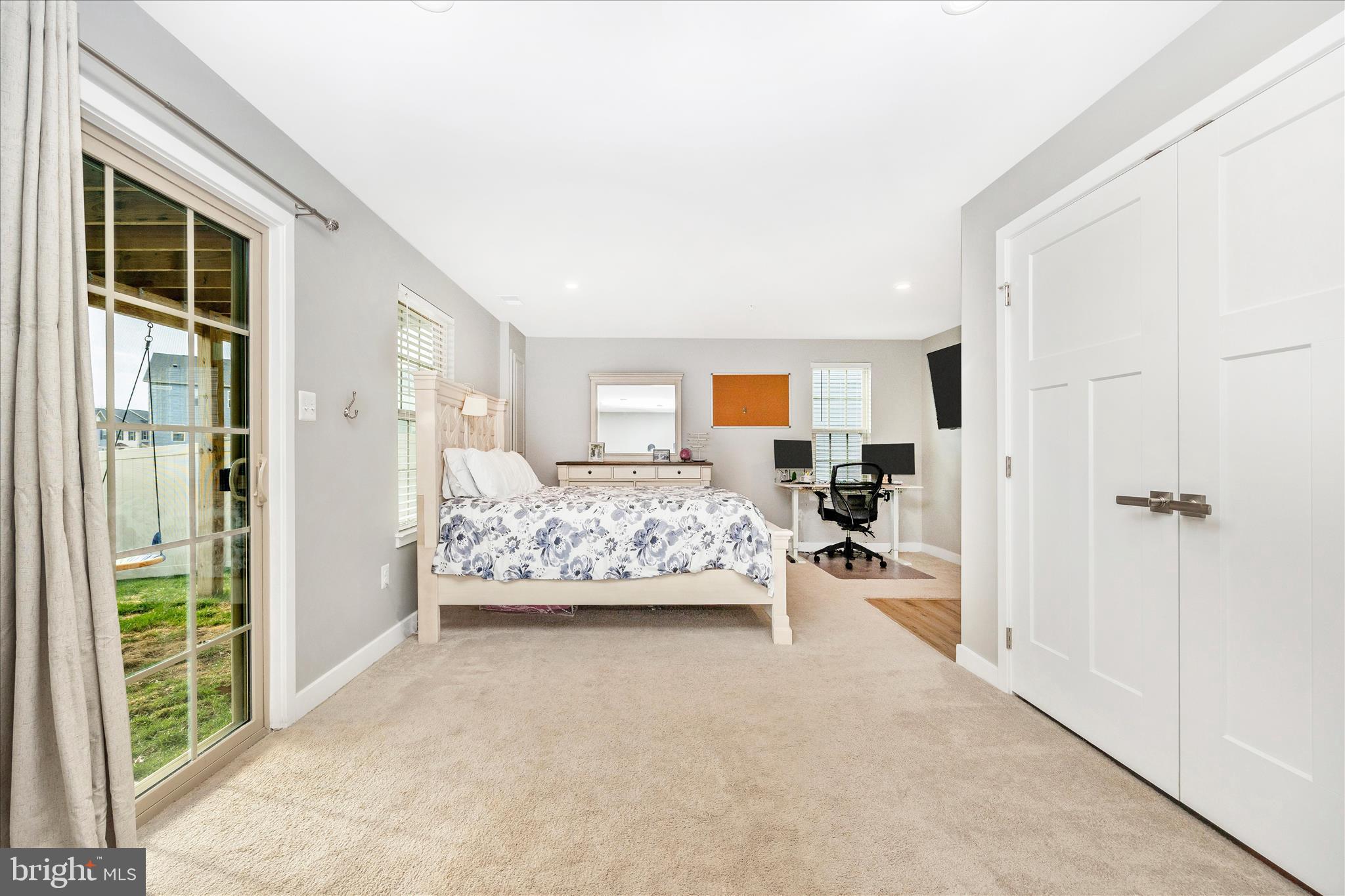 LAKE LINGANORE - Residential