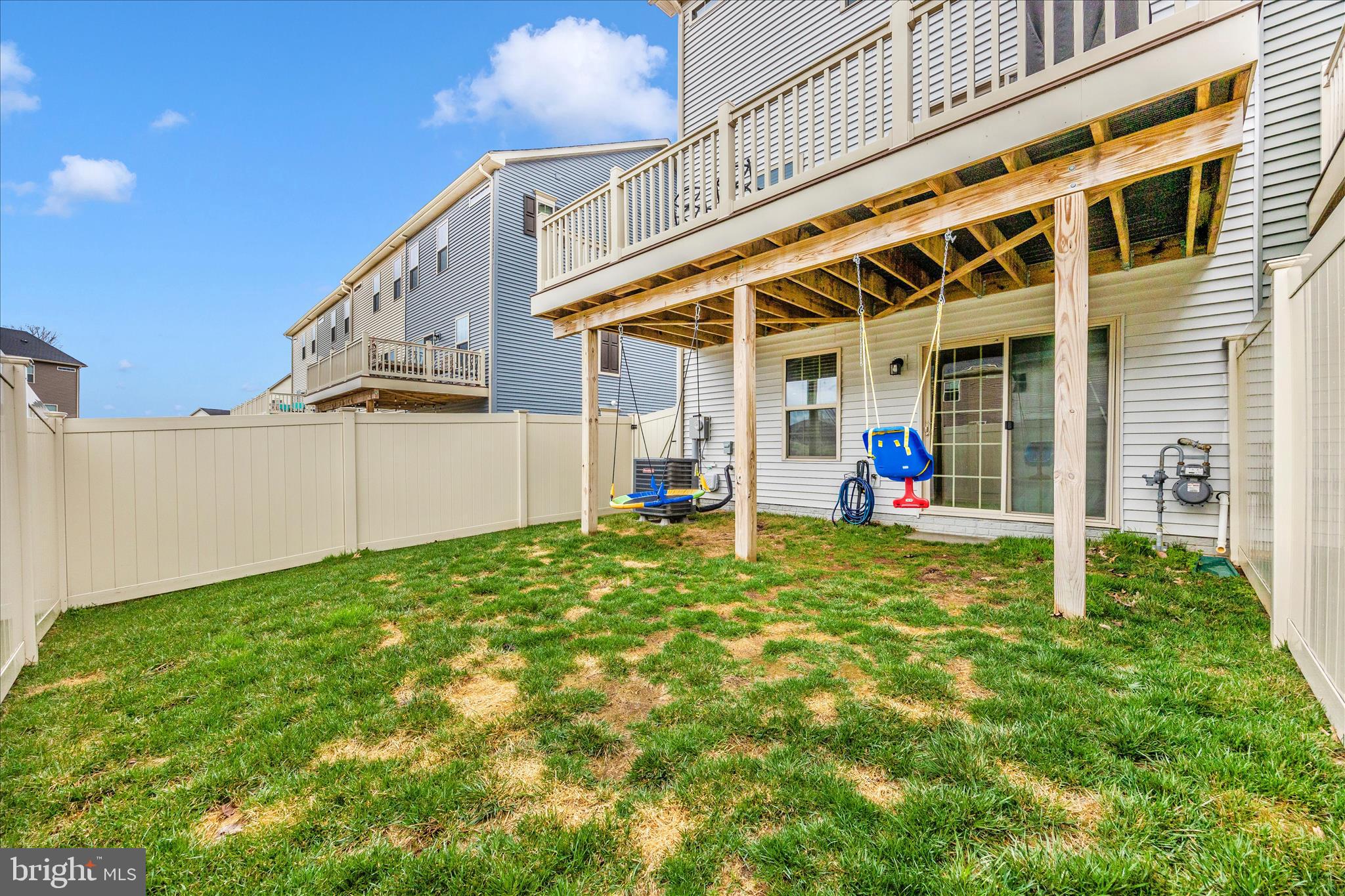 LAKE LINGANORE - Residential