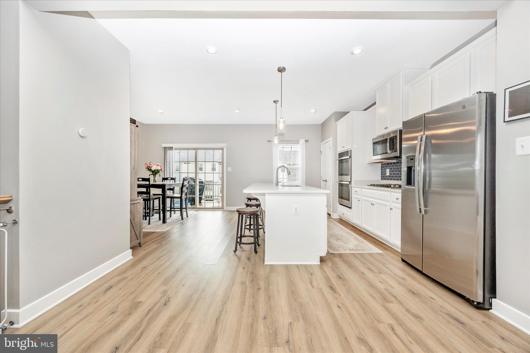 LAKE LINGANORE - Residential