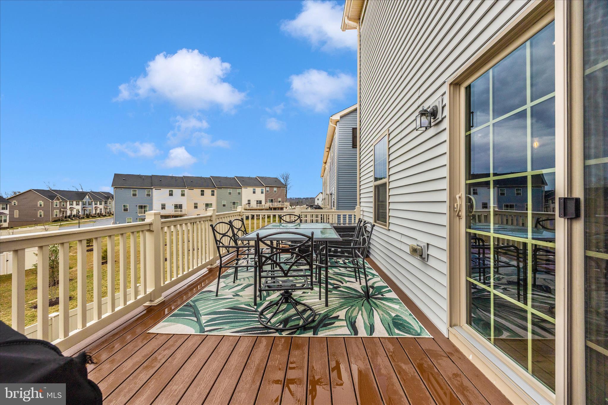 LAKE LINGANORE - Residential