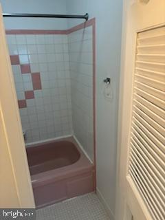 EXECUTIVE ESTATES - Residential