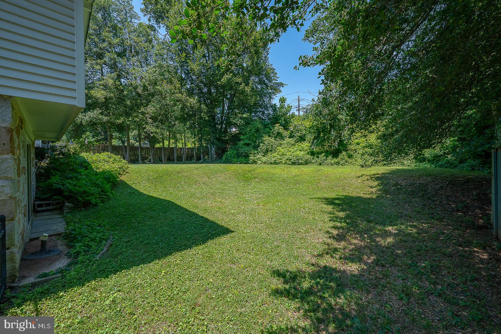 EXECUTIVE ESTATES - Residential