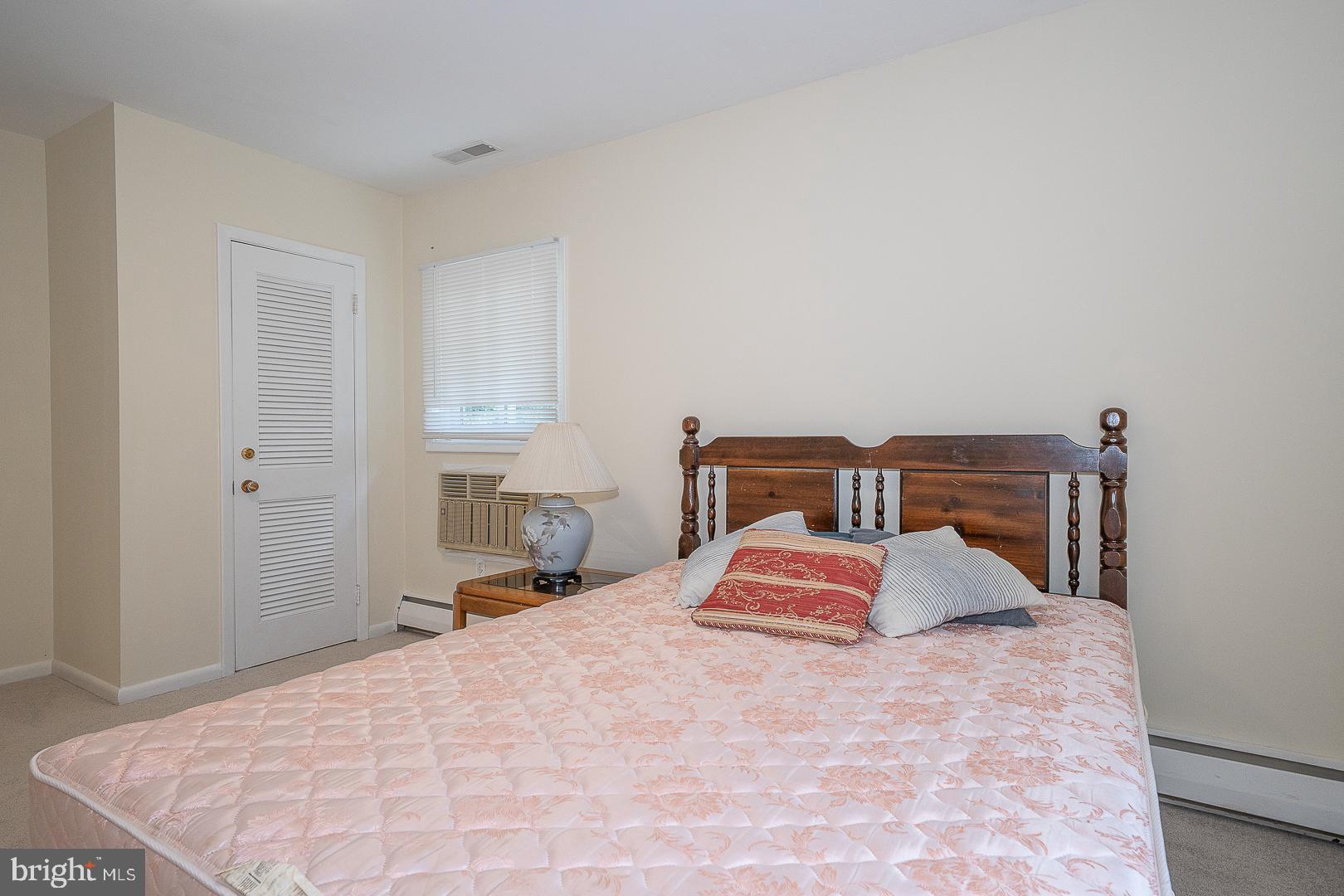 EXECUTIVE ESTATES - Residential