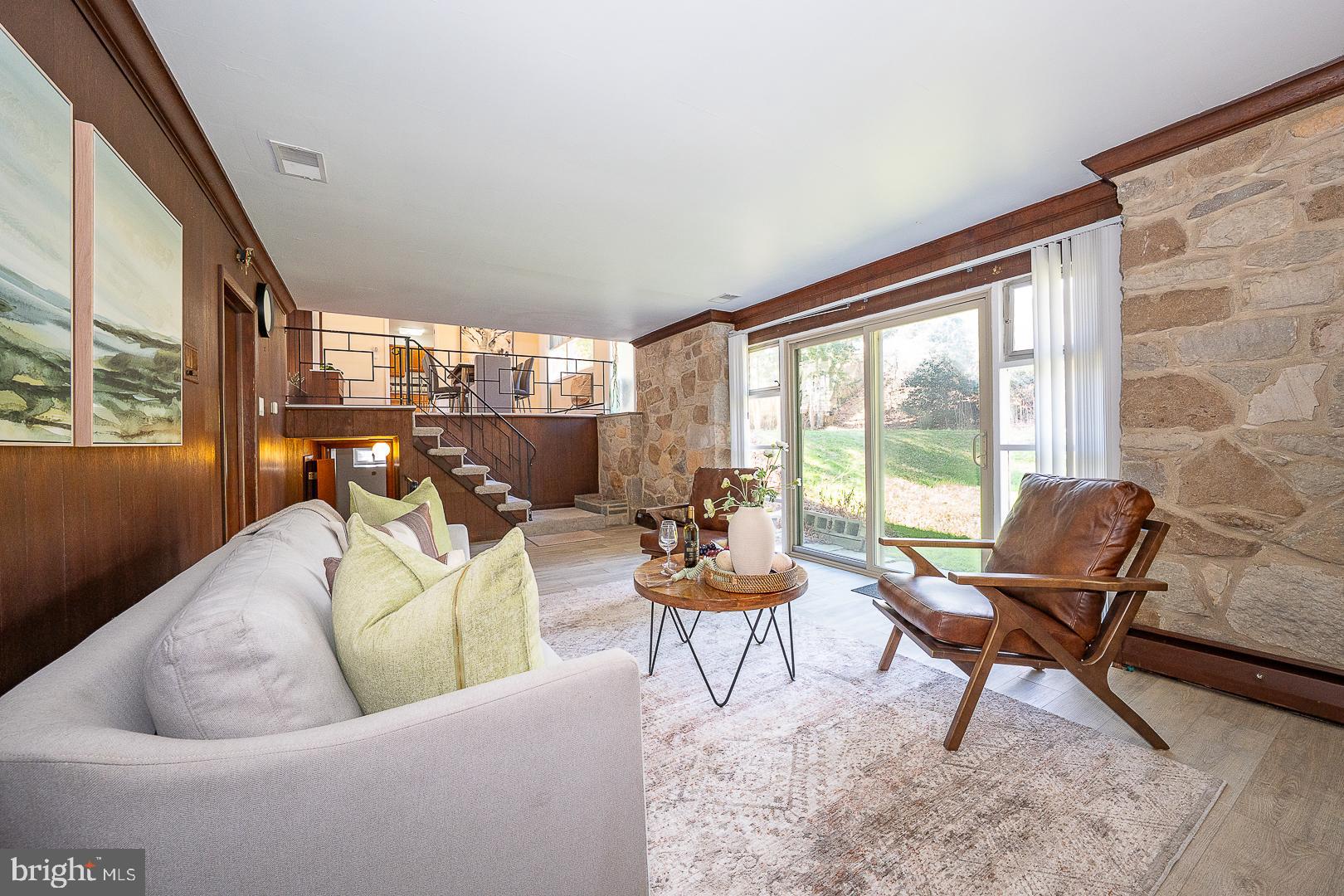 EXECUTIVE ESTATES - Residential